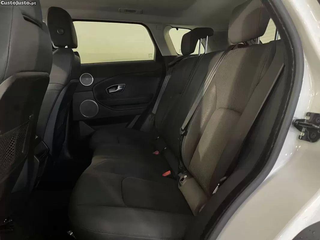 Land Rover Evoque 2.0 d150 — fotografia 19