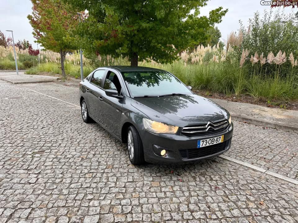 Citroën C-Elysée 1.6HDI Exclusive — fotografia 7