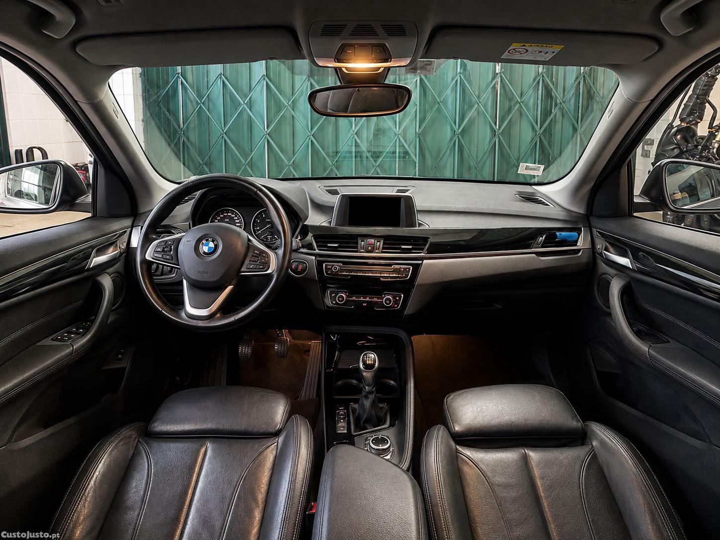 BMW X1 116d xdrive — fotografia 2
