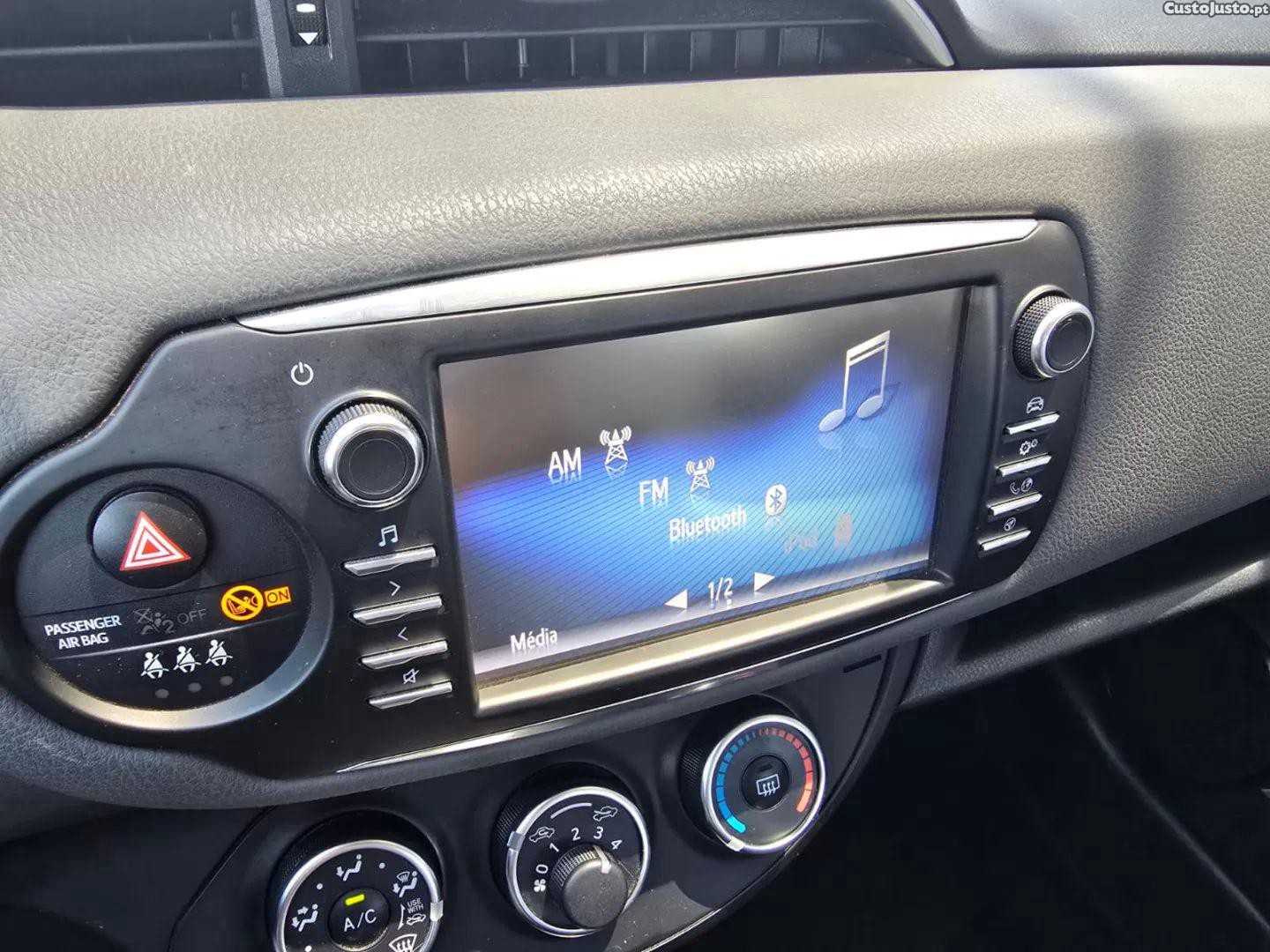 Toyota Yaris 1.0 vvt-i comfort — fotografia 5