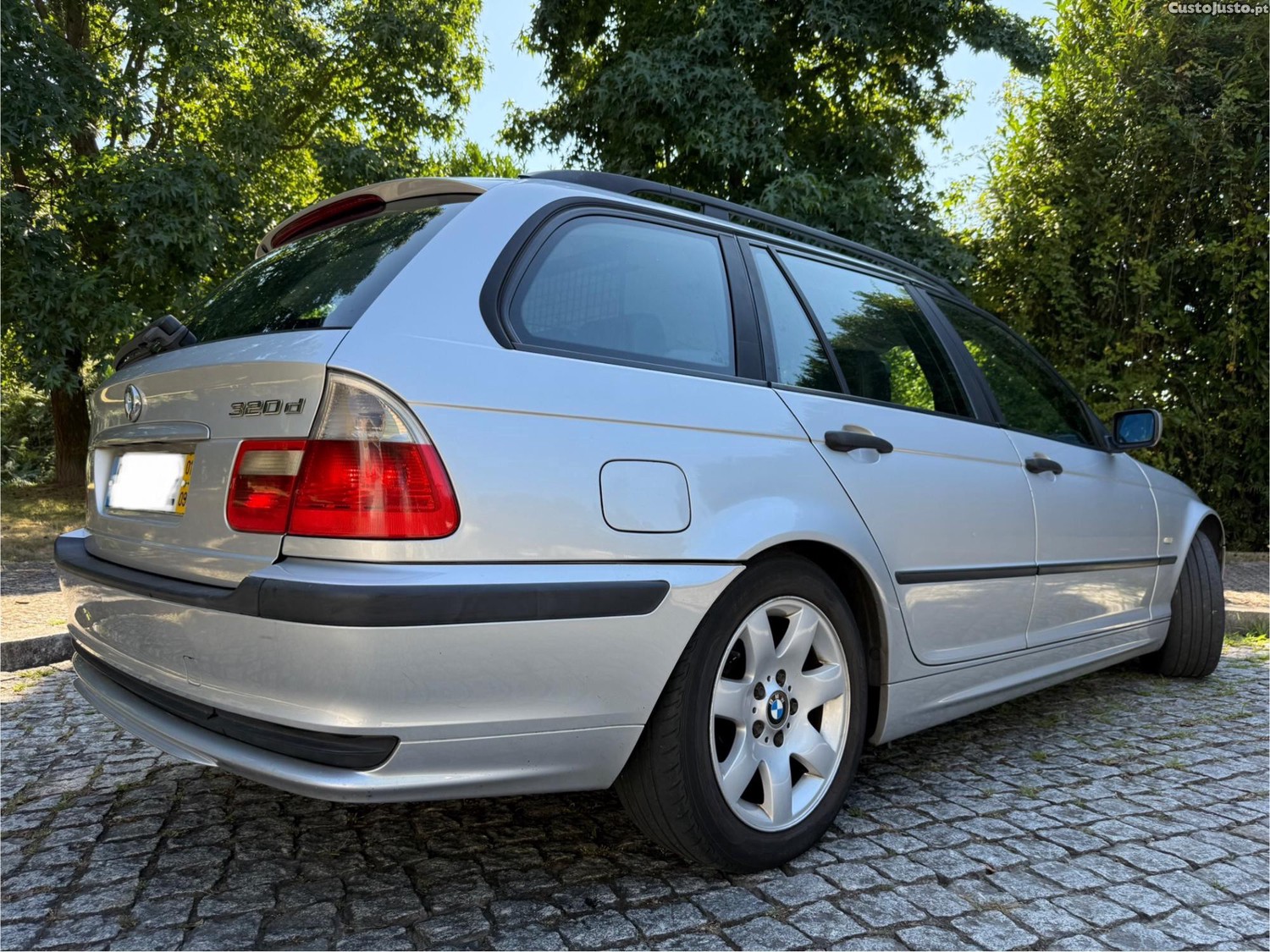 BMW 320 D Touring — fotografia 5