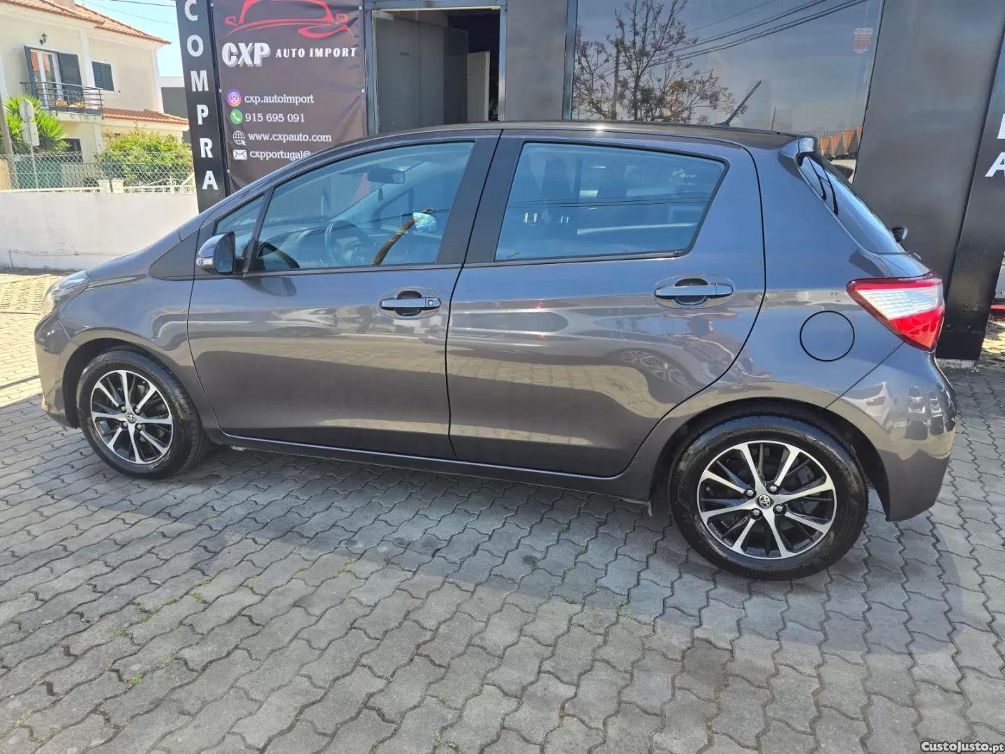 Toyota Yaris 1.0 vvt-i comfort — fotografia 14
