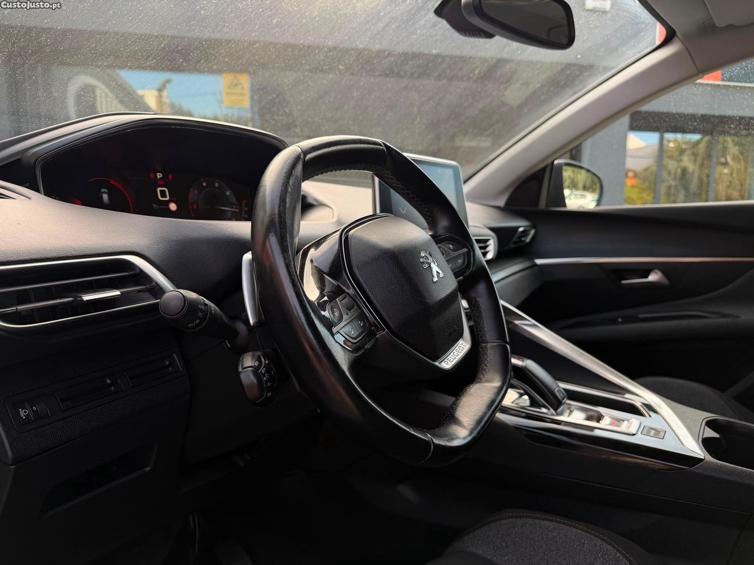 Peugeot 3008 1.5 BlueHDi Allure EAT8 — fotografia 12