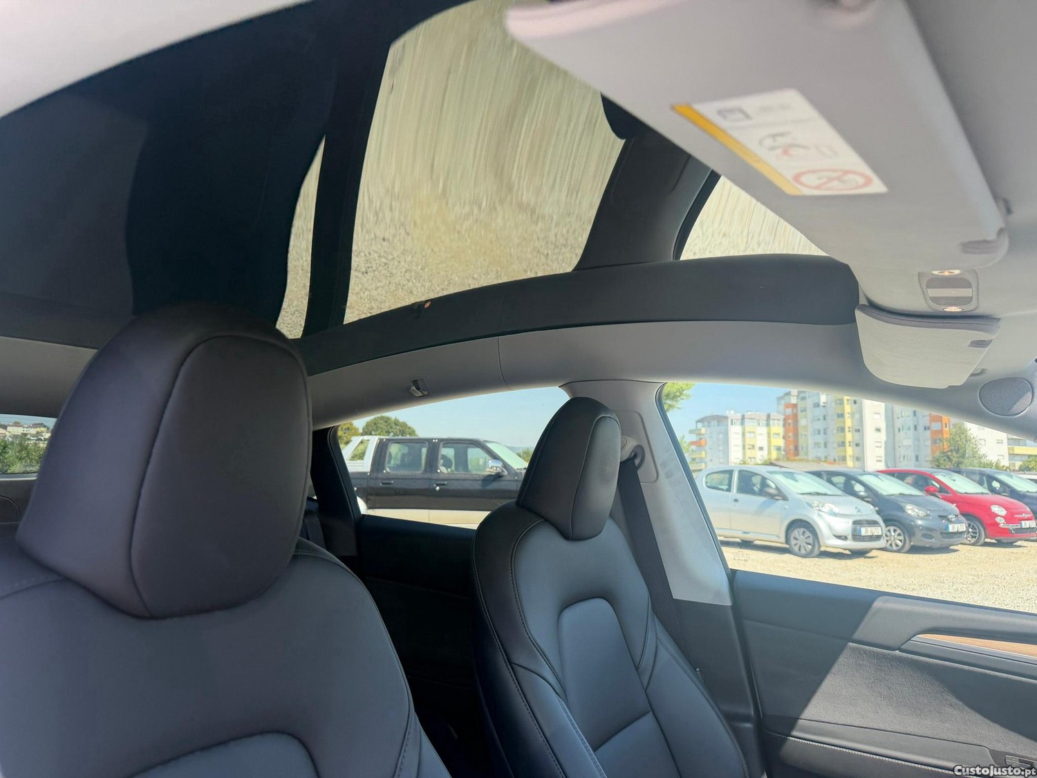 Tesla Model Y Long Range Dual Motor AWD — fotografia 7