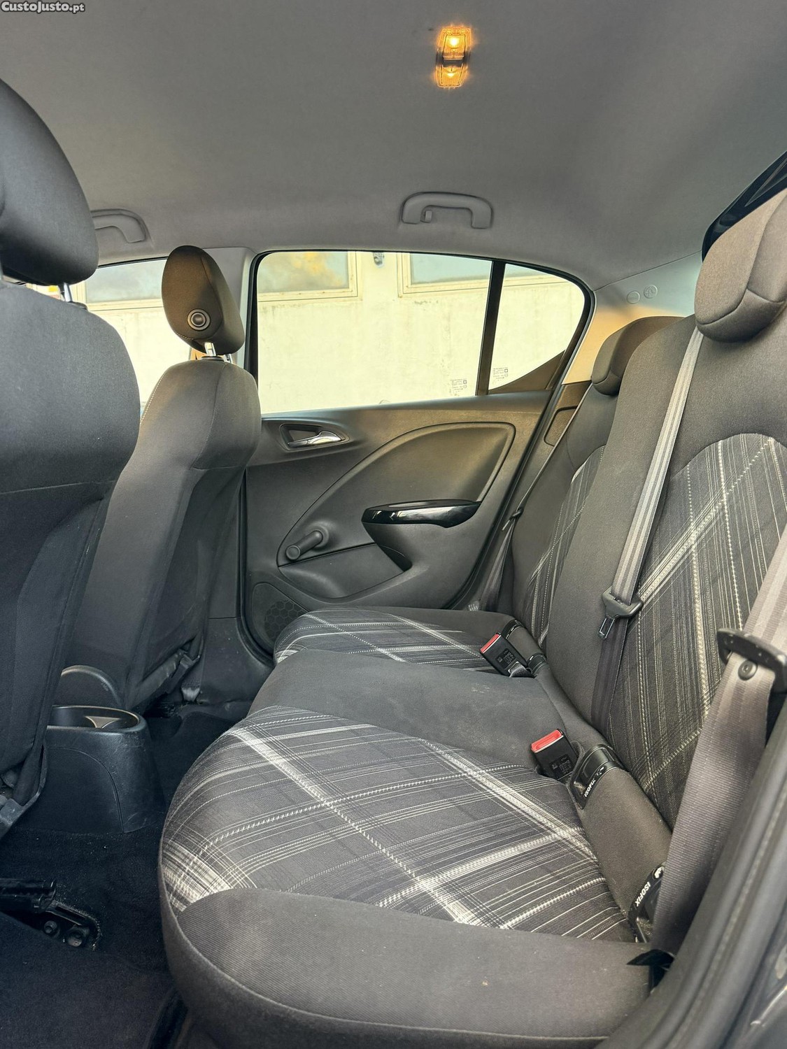 Opel Corsa Automático — fotografia 9