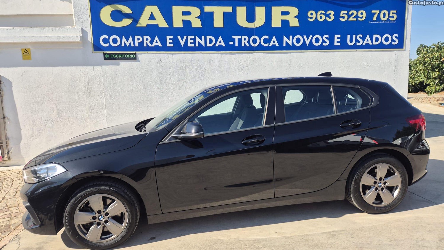 BMW 116 IAdvantage — fotografia 16