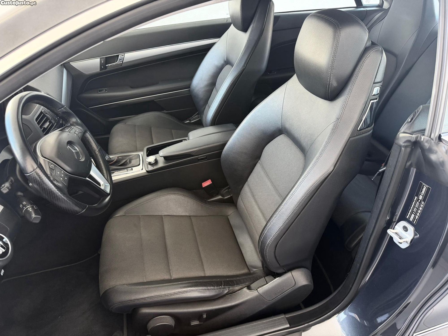 Mercedes-Benz E 220 Coupe — fotografia 3