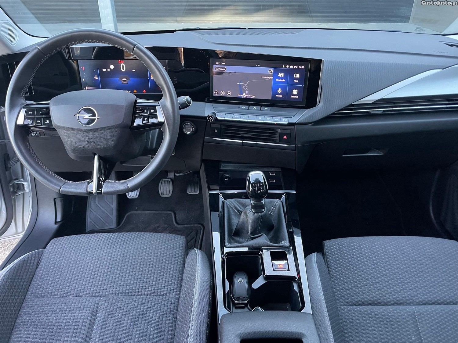 Opel Astra 1.5 D Business — fotografia 15