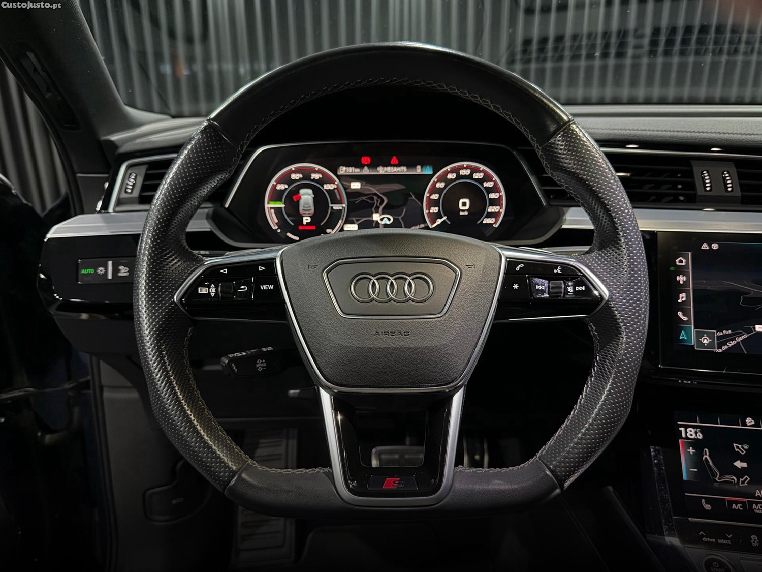 Audi Q8 e-Tron Sportback 50 quattro S line — fotografia 6