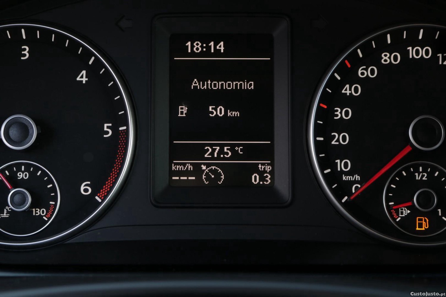 Volkswagen Touran 1.6 TDI BlueMotion Confortline 7L — fotografia 15