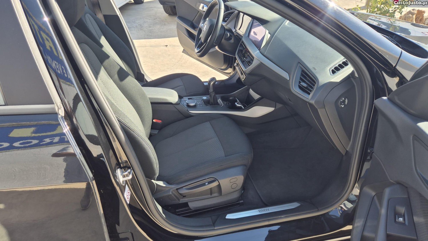 BMW 116 IAdvantage — fotografia 6
