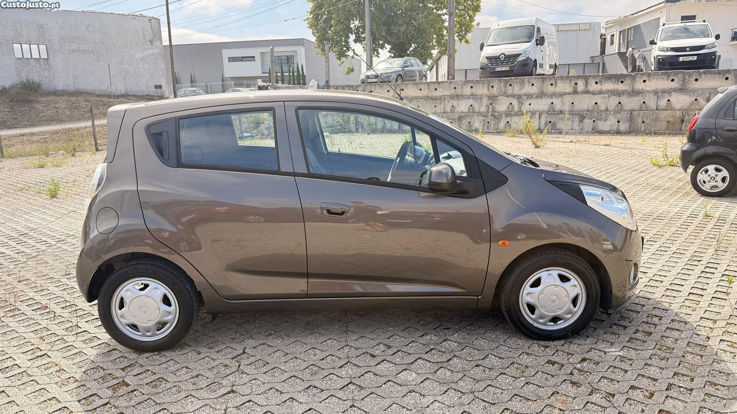 Chevrolet Spark 1.0 de 2011 — fotografia 8