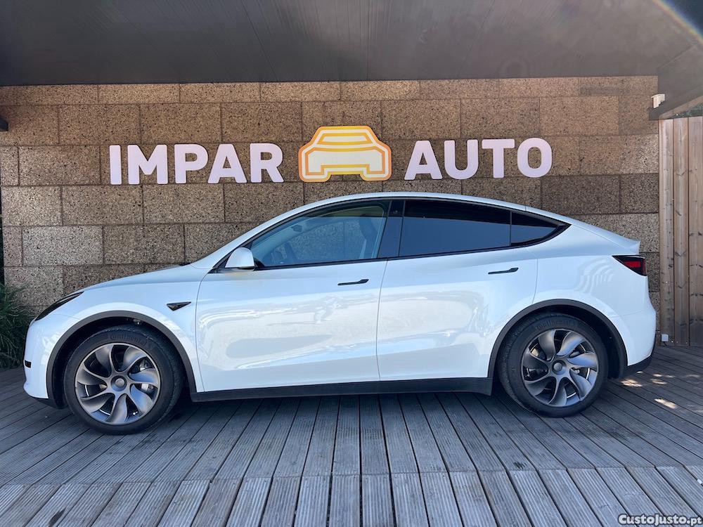 Tesla Model Y RWD 2023 30.600kms — fotografia 13