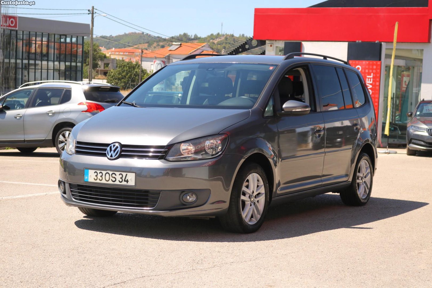 Volkswagen Touran 1.6 TDI BlueMotion Confortline 7L — fotografia 56