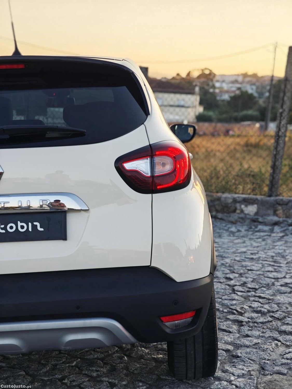 Renault Captur 0.9 Tce Exclusive — fotografia 12