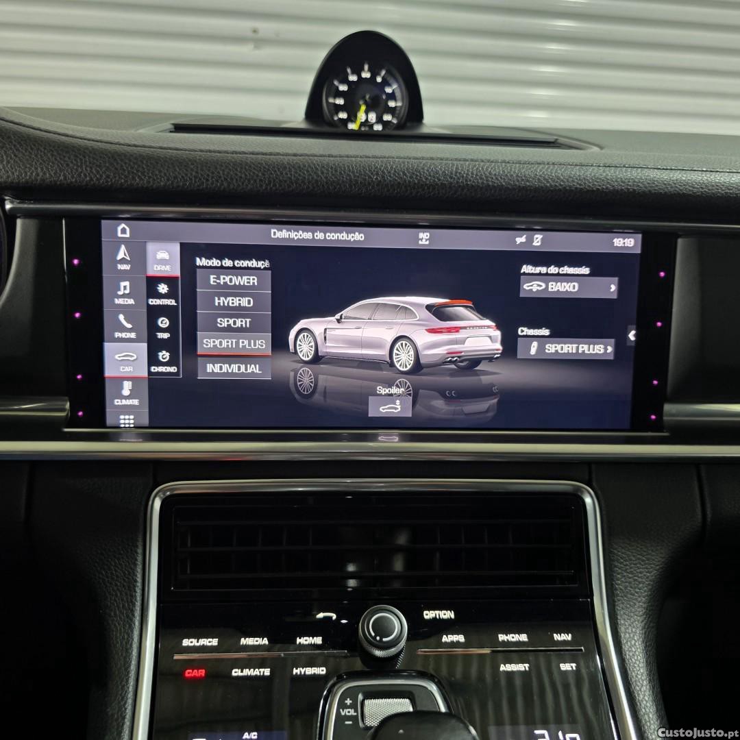 Porsche Panamera 4 E-Hybrid Platinum Edition — fotografia 4