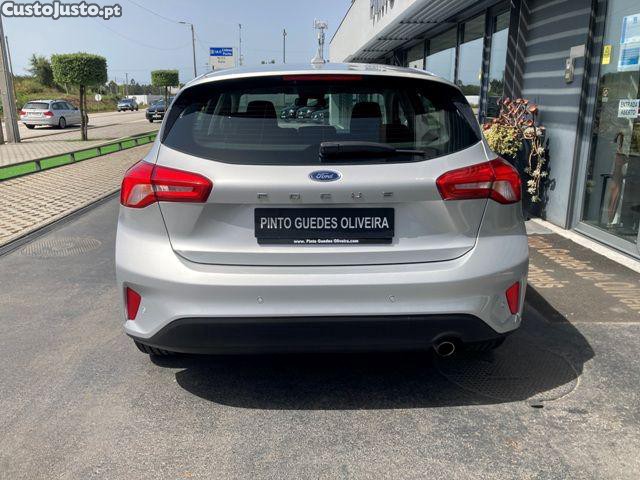 Ford Focus 1.5 TDCi ECOBlue Con — fotografia 23