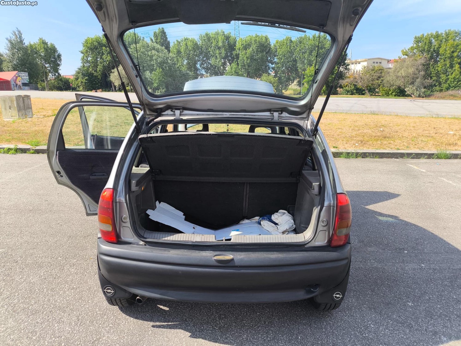 Opel Corsa B 1.5 TD GLS — fotografia 11
