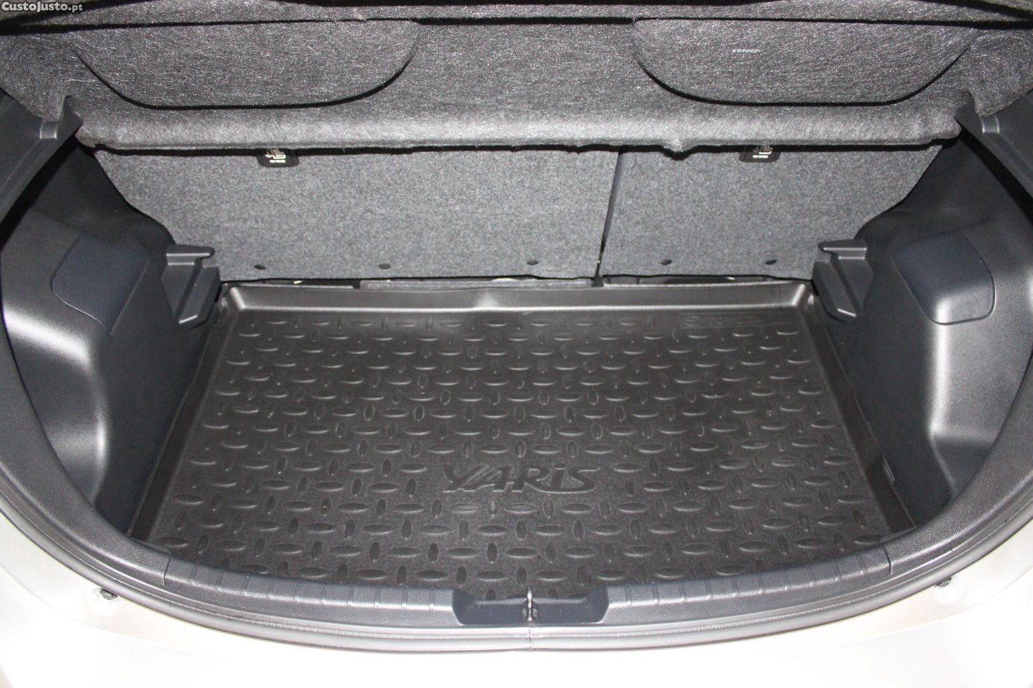 Toyota Yaris 1.0 COMFORT — fotografia 6