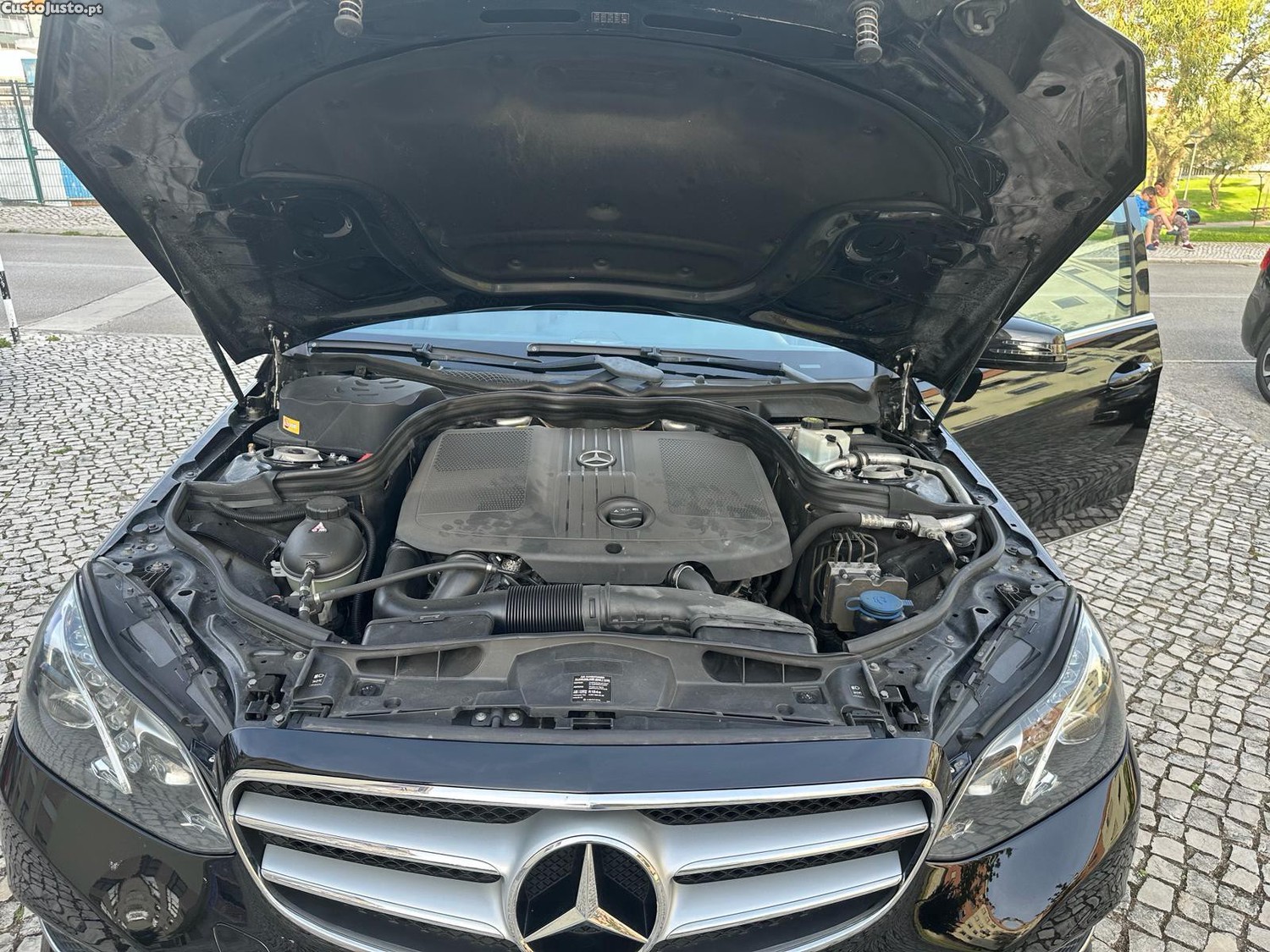 Mercedes-Benz E 250 Avantgard — fotografia 3