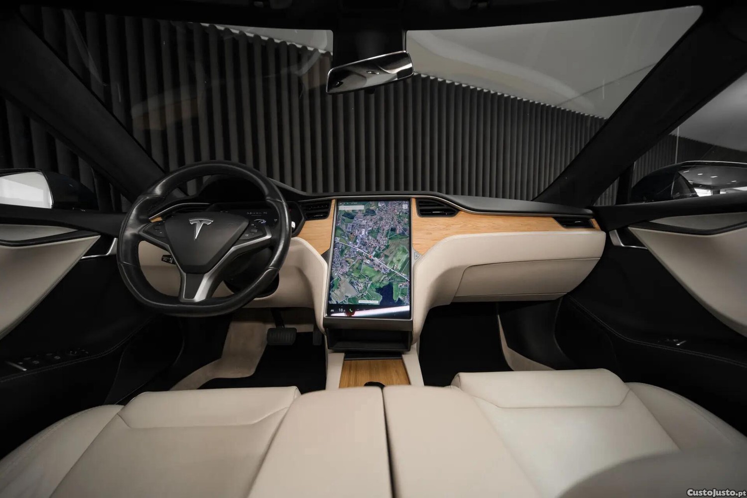 Tesla Model S Standard Range — fotografia 15
