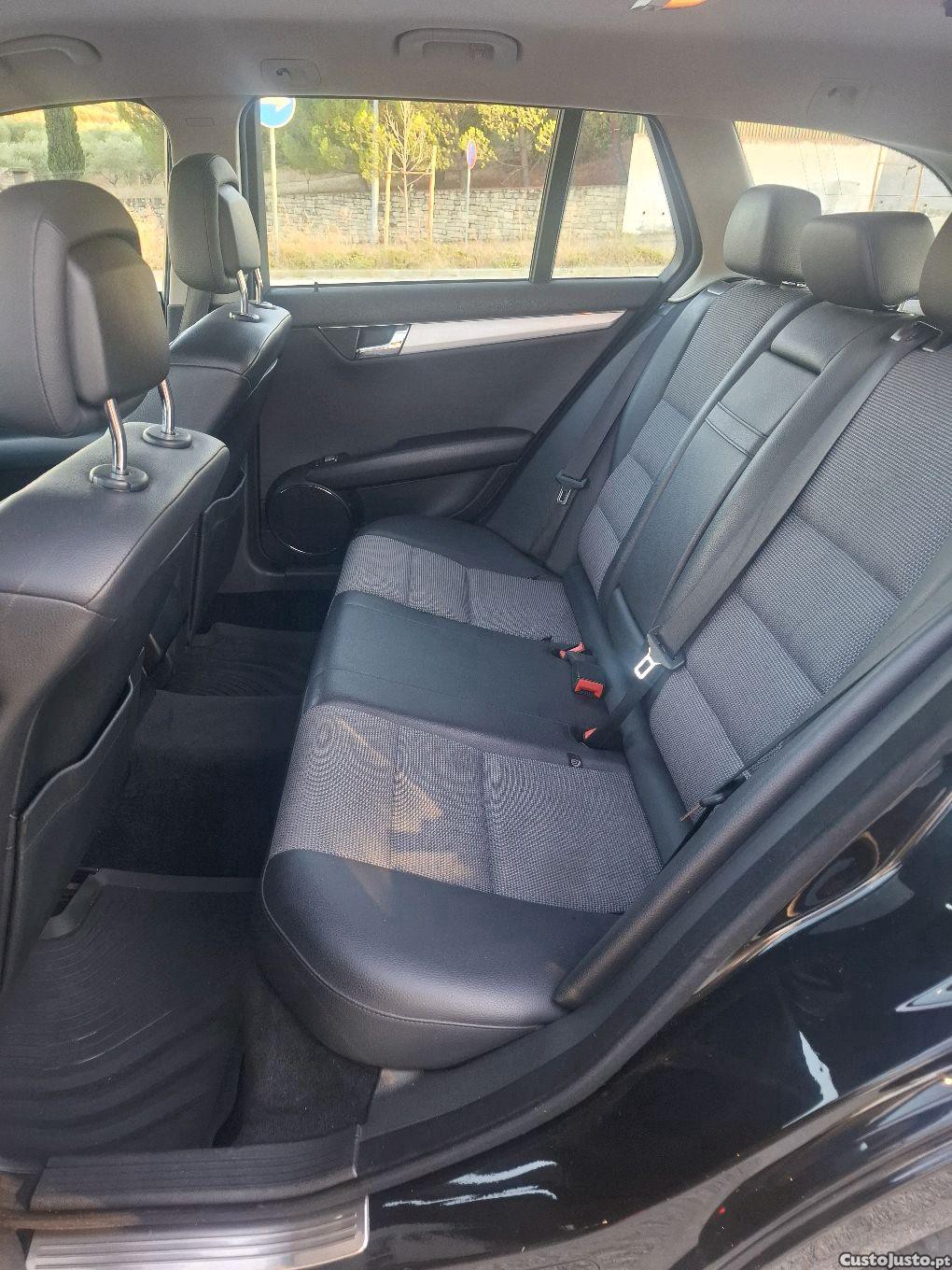 Mercedes-Benz C 250 Avangarde — fotografia 5