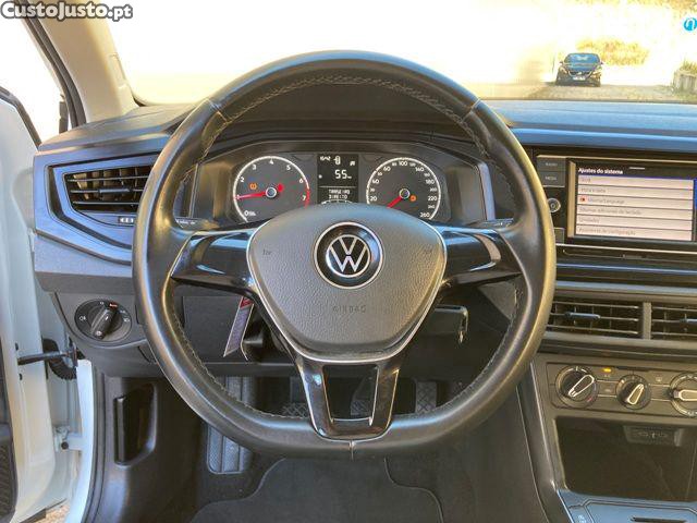 Volkswagen Polo 1.0 Confortline — fotografia 18