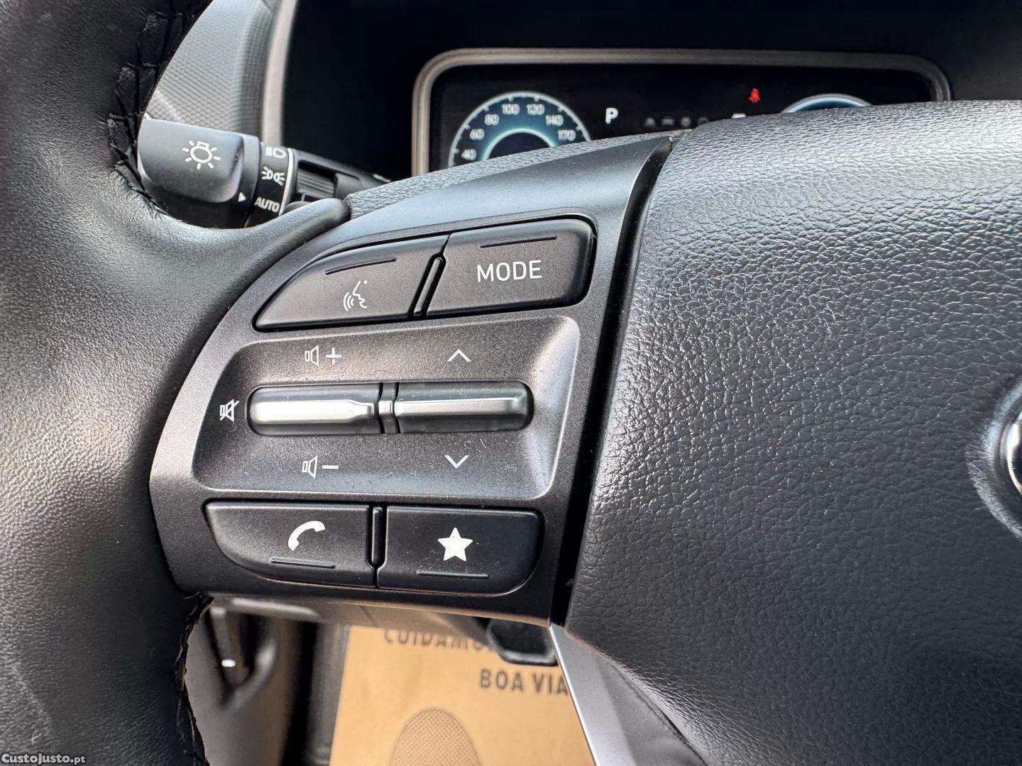 Hyundai Kauai 39 kwh premium — fotografia 3