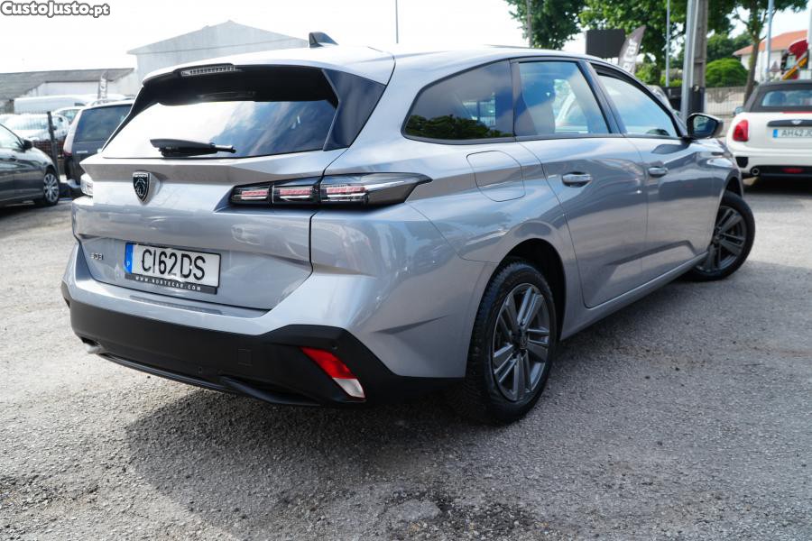 Peugeot 308 PureTech 130 Active — fotografia 13
