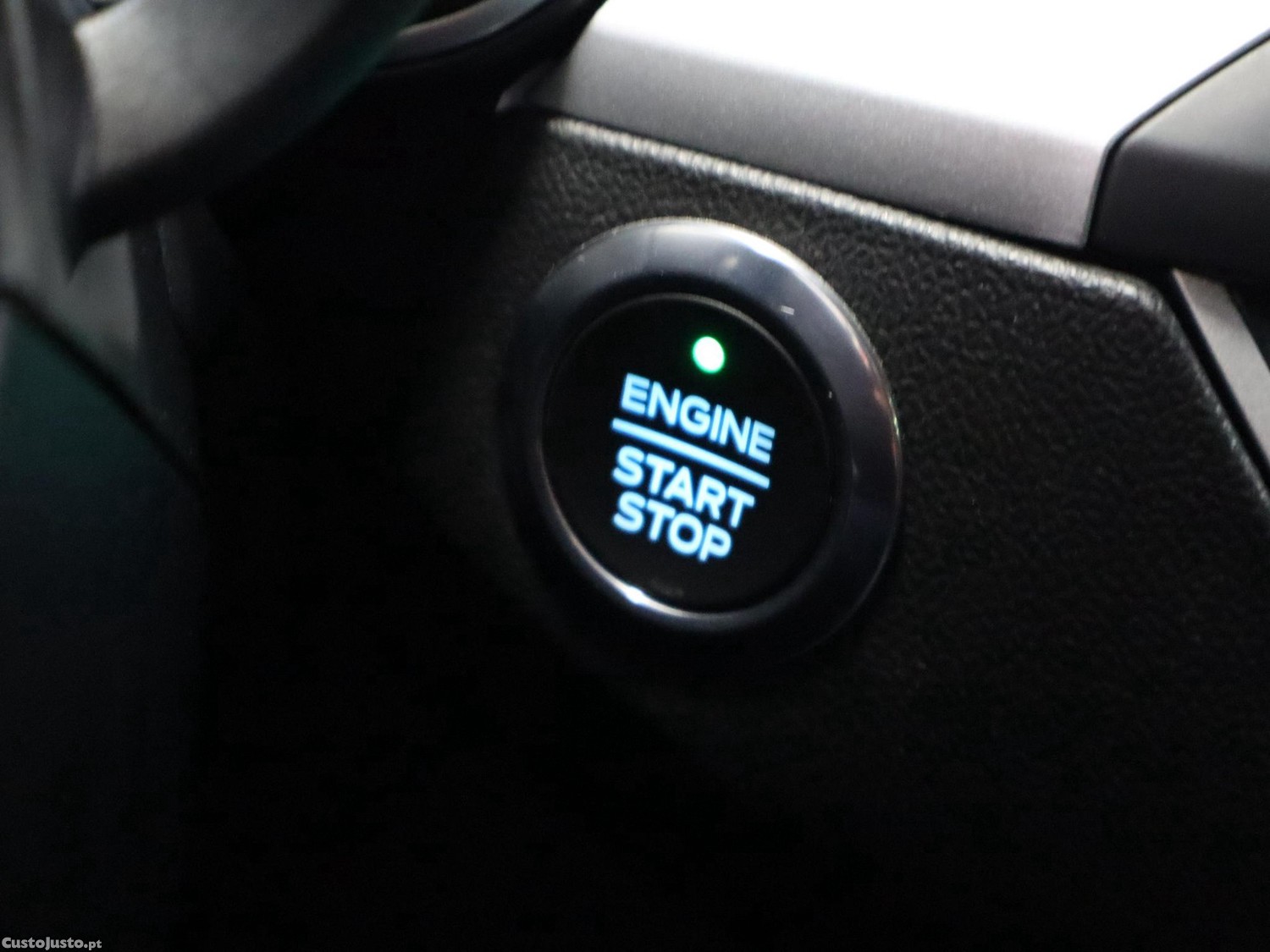 Ford Focus SW 1.5 TDCi EcoBlue Titanium — fotografia 9