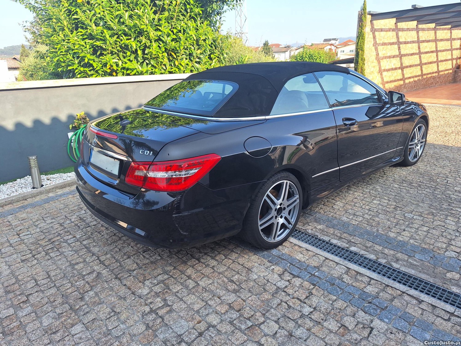 Mercedes-Benz E 220 207 — photo 2