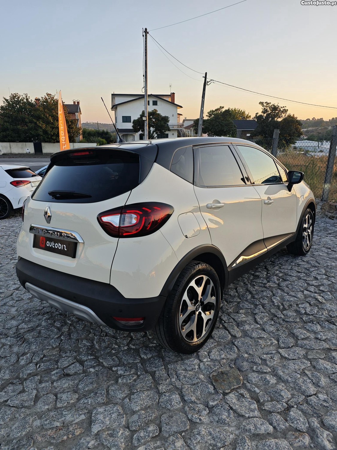 Renault Captur 0.9 Tce Exclusive — fotografia 13