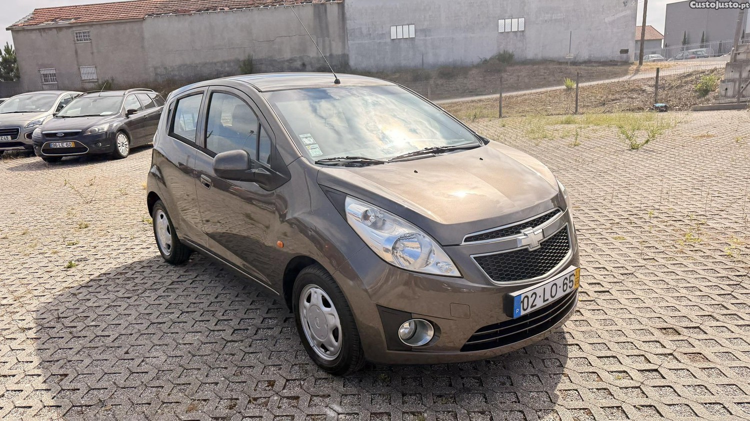 Chevrolet Spark 1.0 de 2011 — fotografia 12