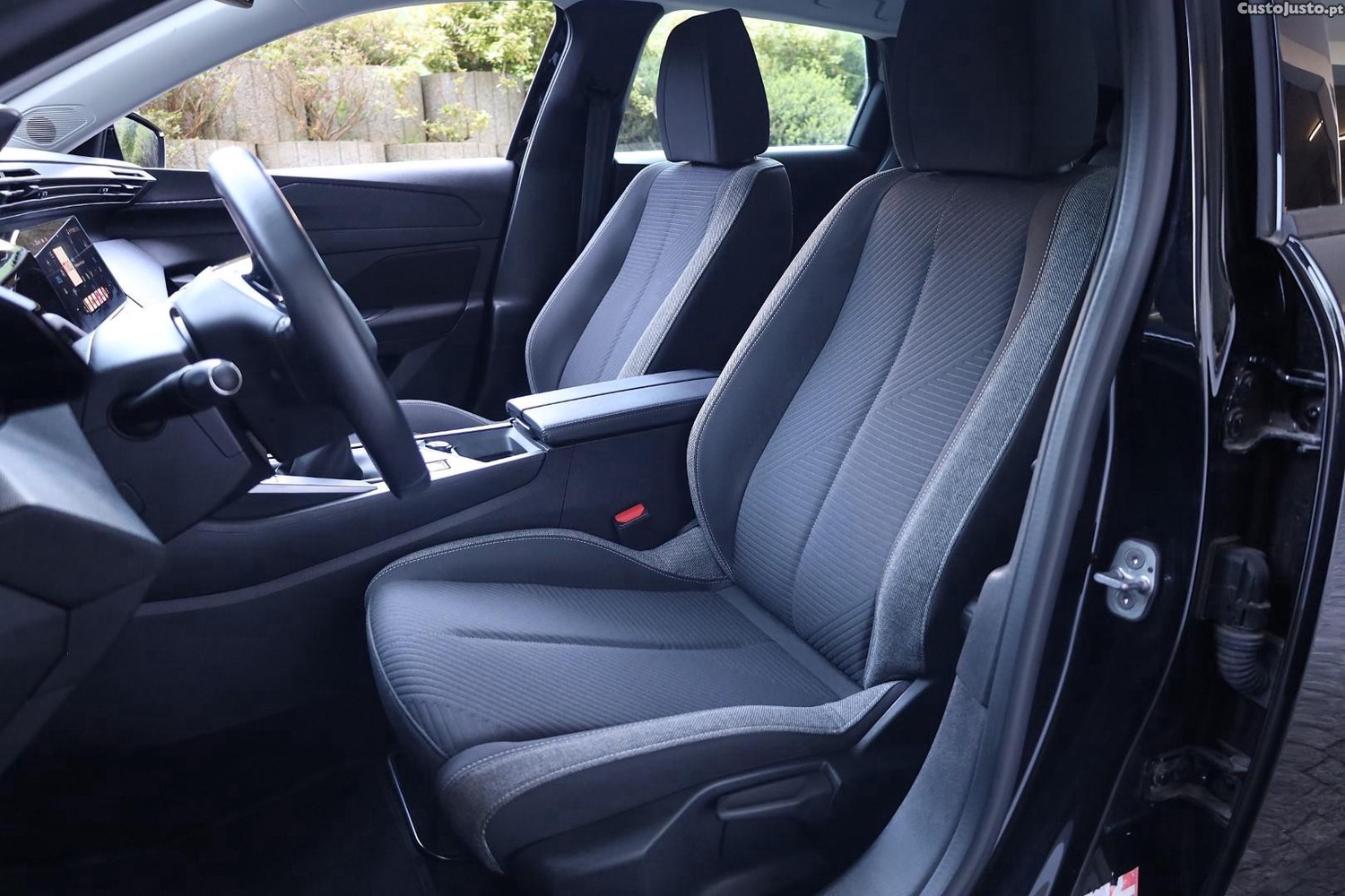 Peugeot 308 SW 1.2 PureTech Active — fotografia 4