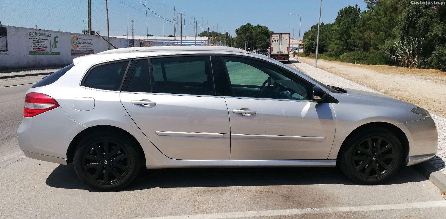 Renault Laguna Break III2.0dci150cv — fotografia 6