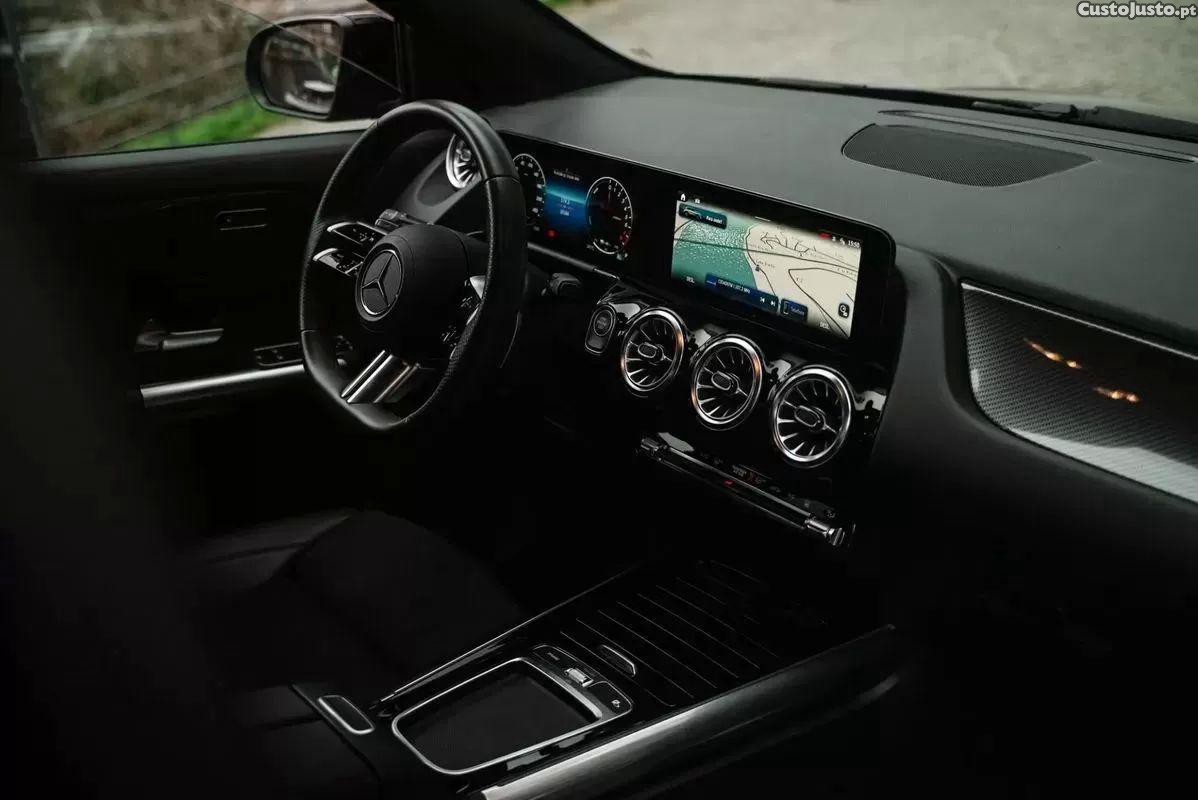 Mercedes-Benz GLA 250 E amg line - 24 foto 2