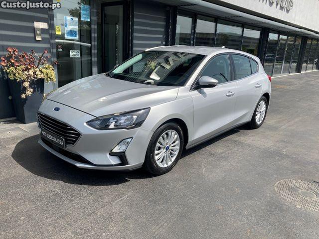 Ford Focus 1.5 TDCi ECOBlue Con — fotografia 29