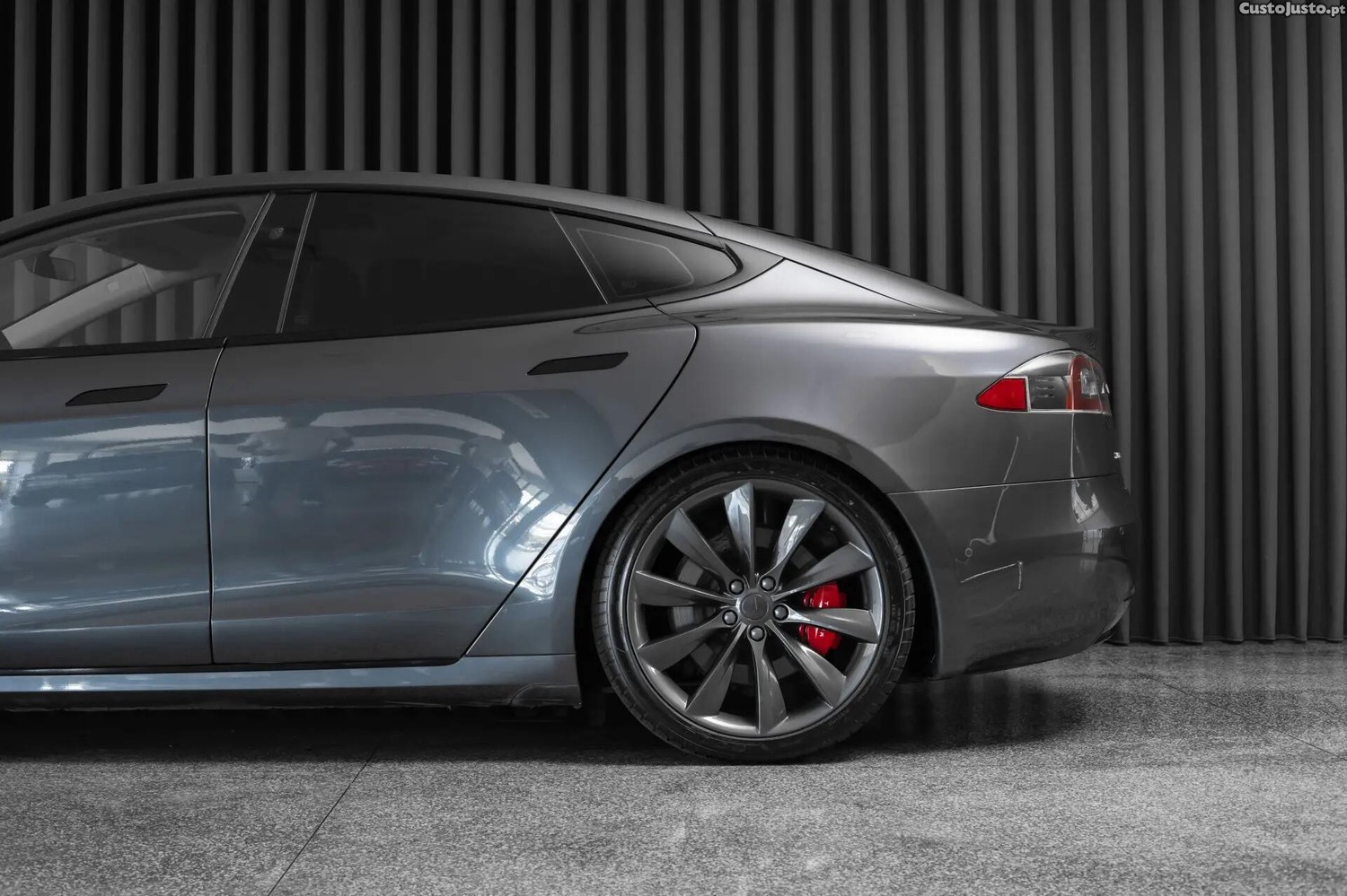 Tesla Model S 100D — fotografia 21