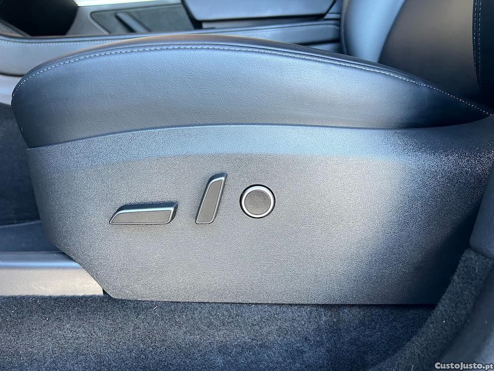 Tesla Model Y RWD 2023 30.600kms — fotografia 8