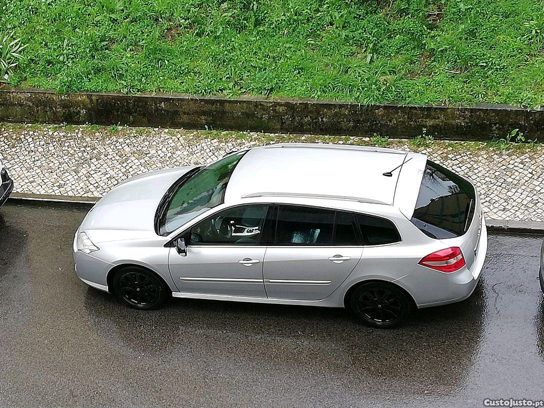 Renault Laguna Break III2.0dci150cv — fotografia 8