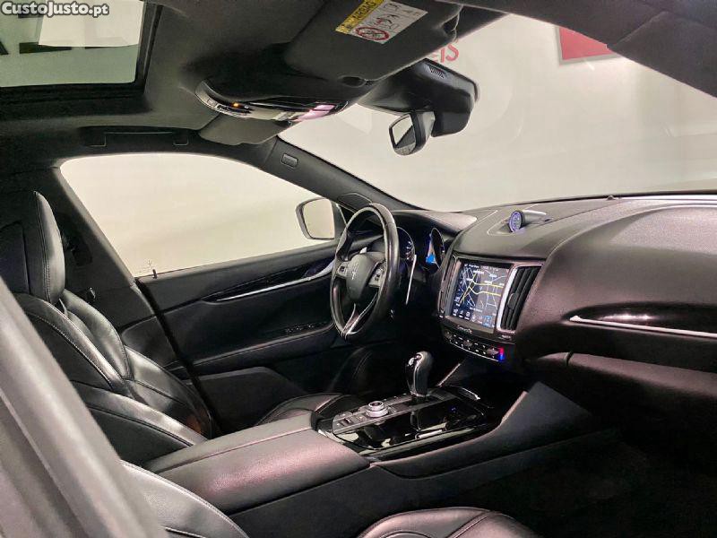 Maserati Levante 3.0 v6 — fotografia 36