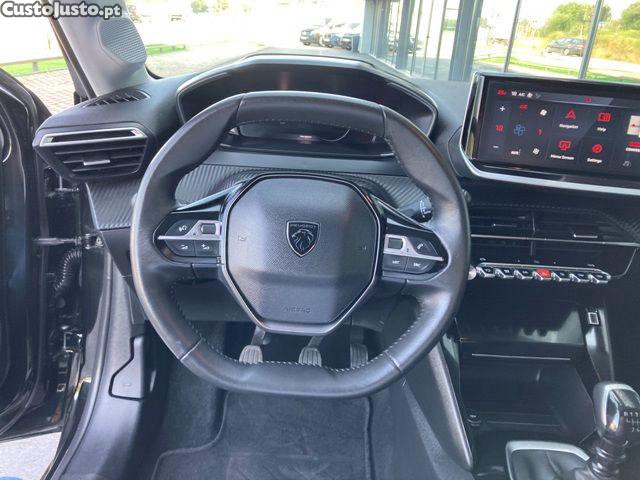 Peugeot 208 1.2 PureTech Allure — fotografia 17