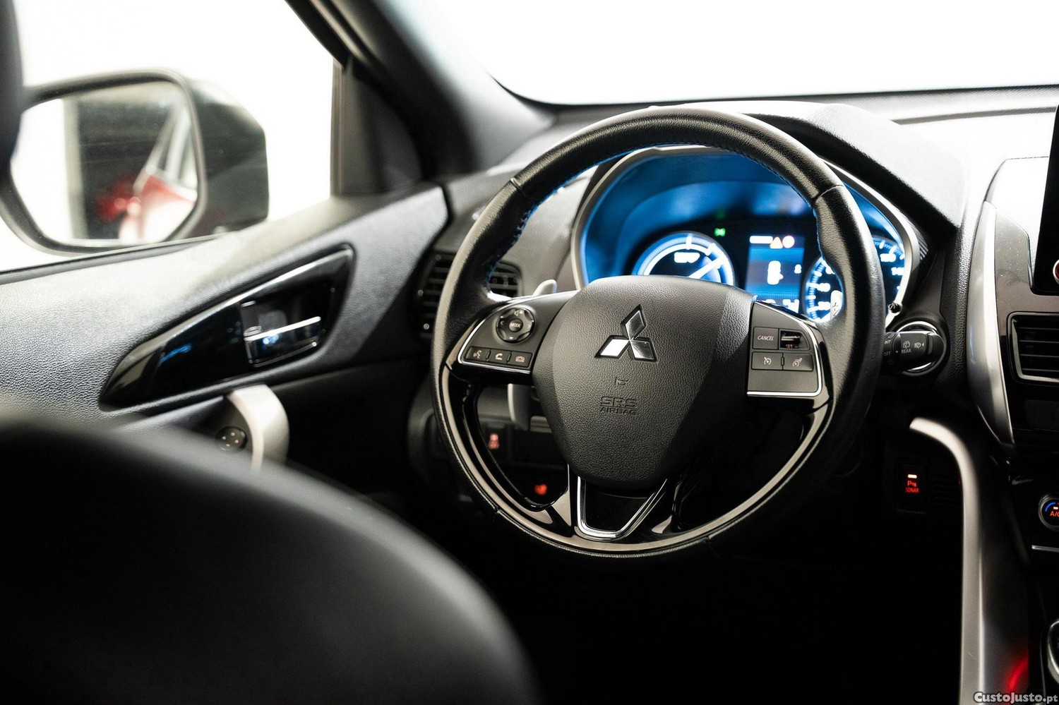 Mitsubishi Eclipse Cross 2.4 PHEV eMotion — fotografia 21