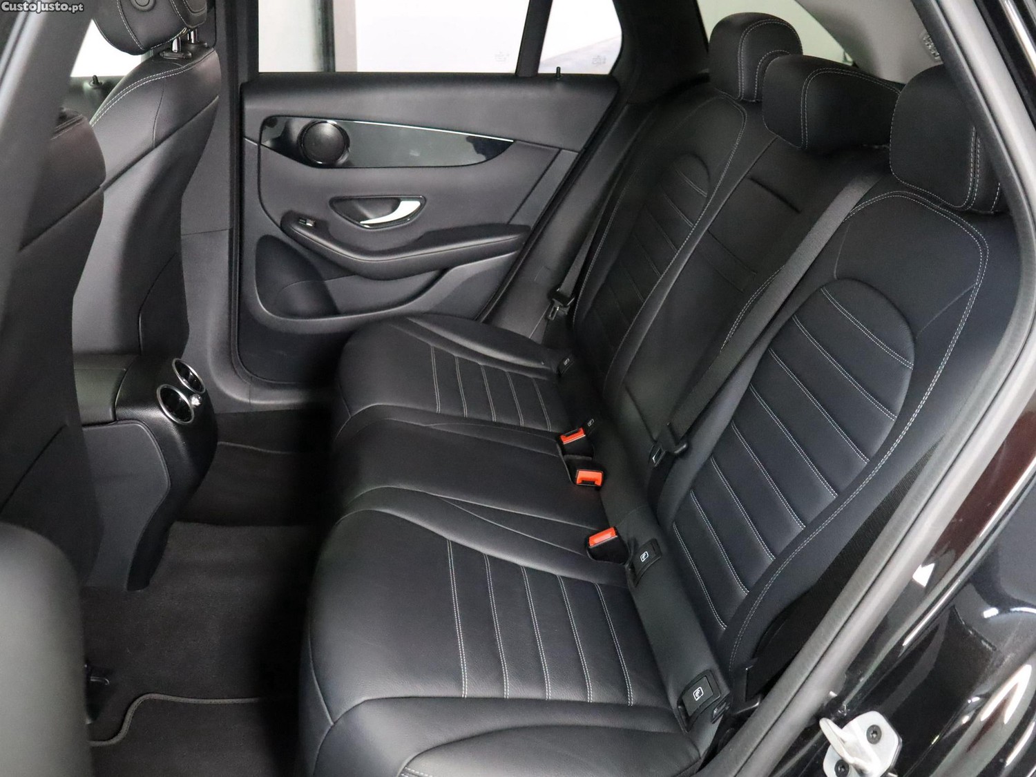 Mercedes-Benz GLC 300 e 4Matic — fotografia 13