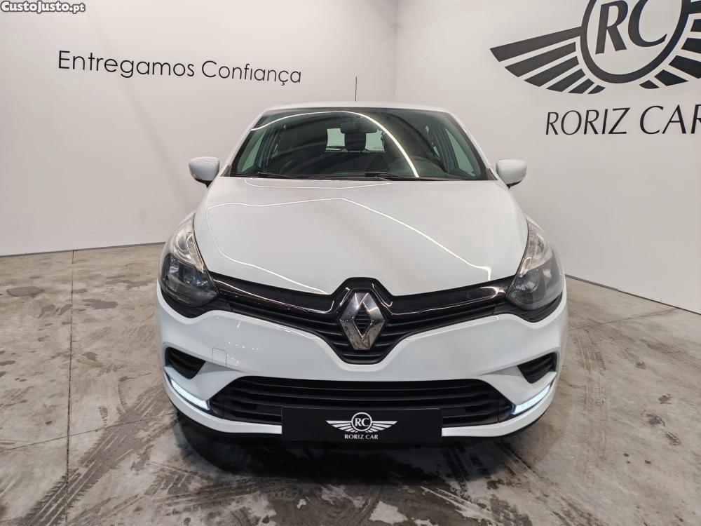 Renault Clio 1.5 dCi Limited — fotografia 16