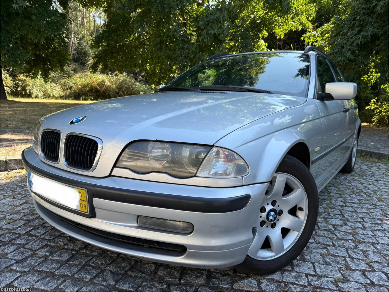 BMW 320 D Touring — fotografia 9