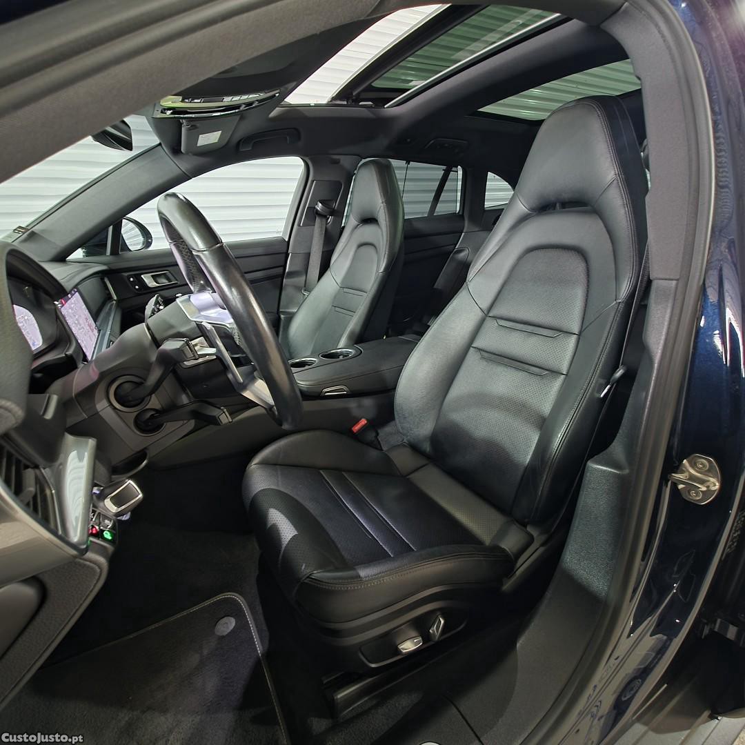 Porsche Panamera 4 E-Hybrid Platinum Edition — fotografia 12