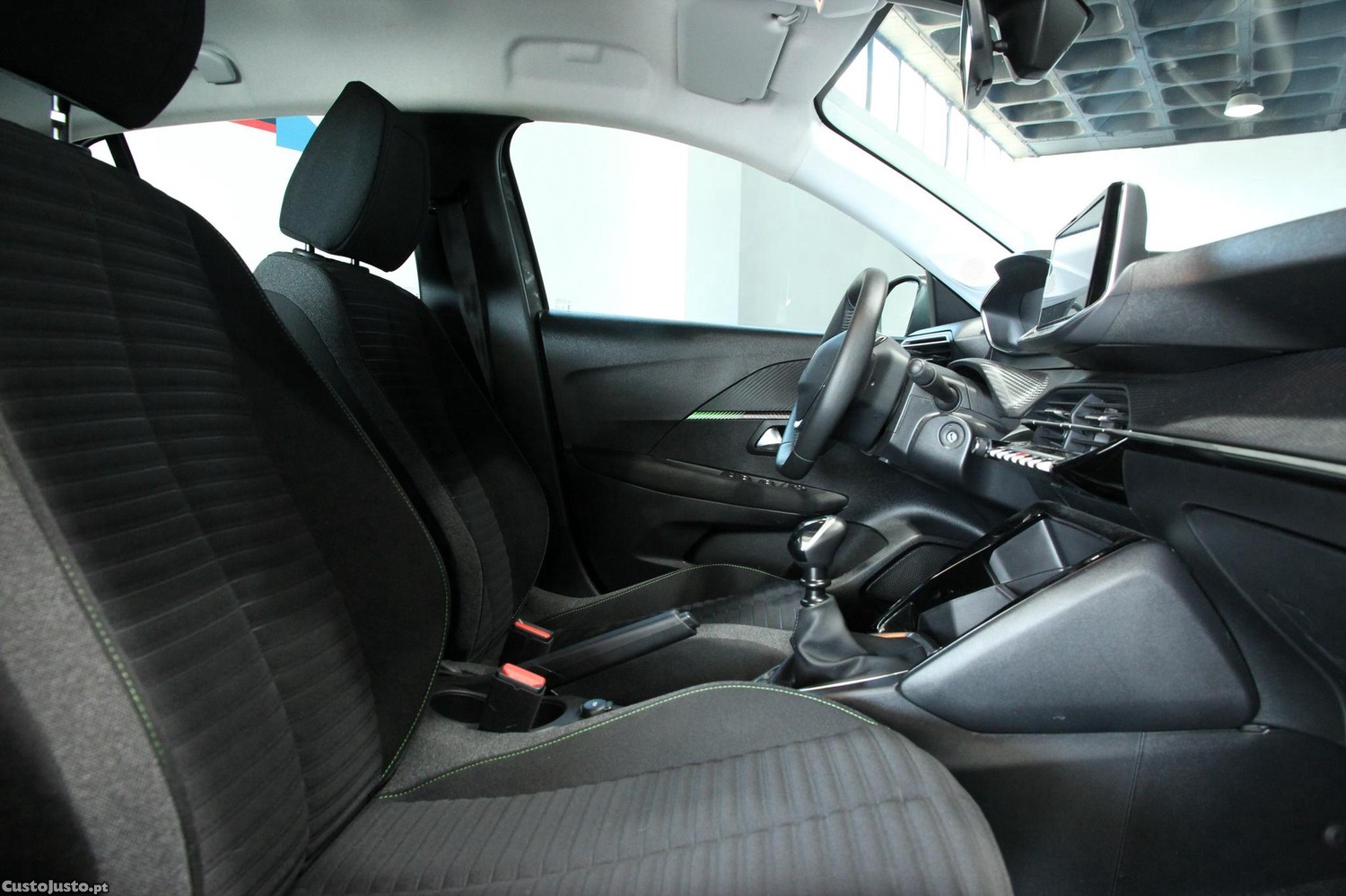 Peugeot 208 1.2 PureTech Active — fotografia 16
