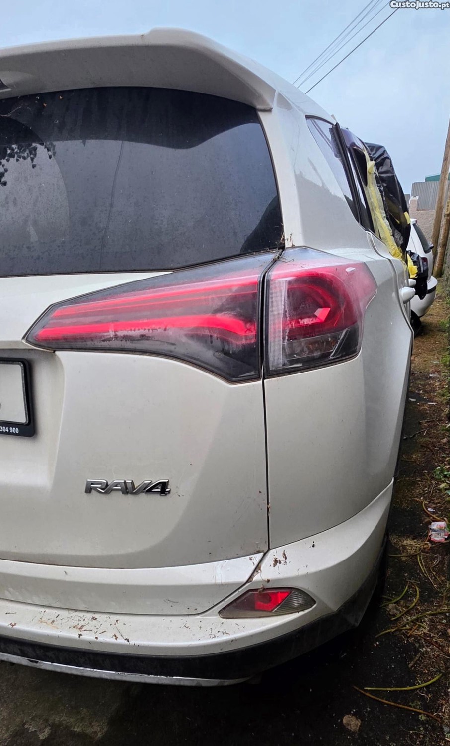 Toyota RAV4 4 — photo 5