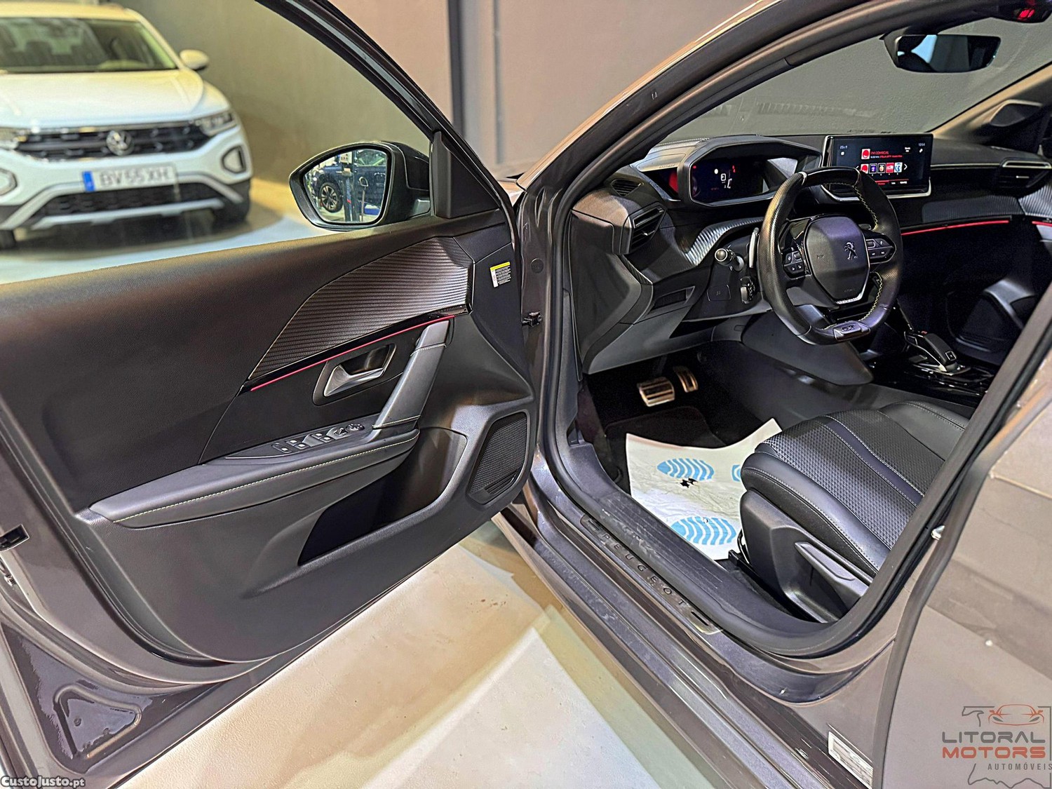 Peugeot 208 1.2 PureTech GT Line EAT8 — fotografia 13